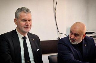 Gemlik Heyetine Kardeş Şehir Navodari Belediyesi'nde Sıcak Karşılama